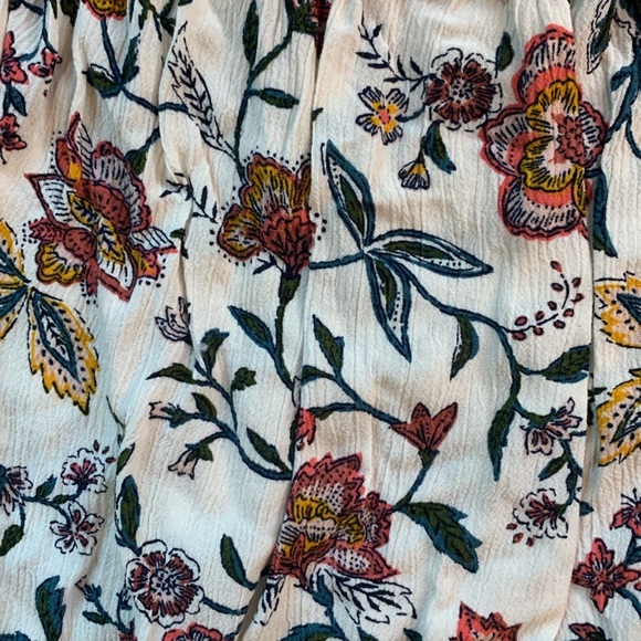 Old Navy Floral Blouse - Picture 5 of 6